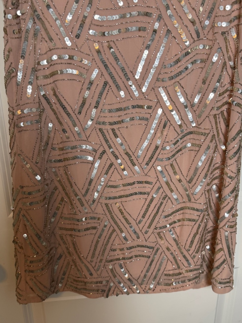 Alice + Olivia Elliotte Beaded Dress - Picture 5 of 10